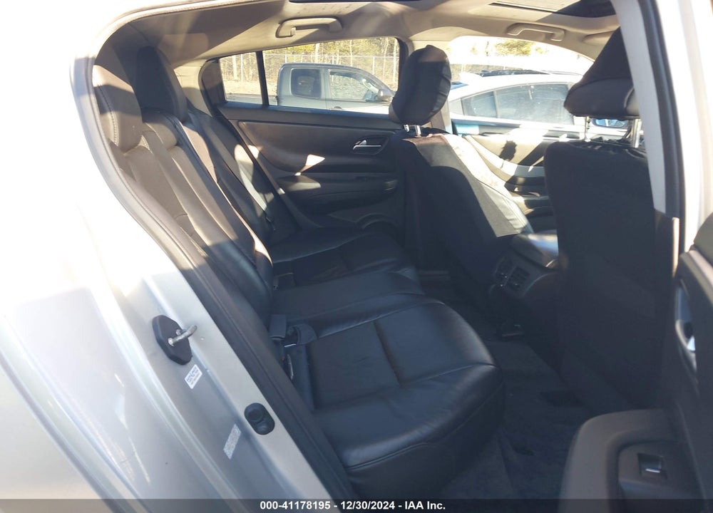 2011 ACURA ZDX VIN: 2HNYB1H43BH500057