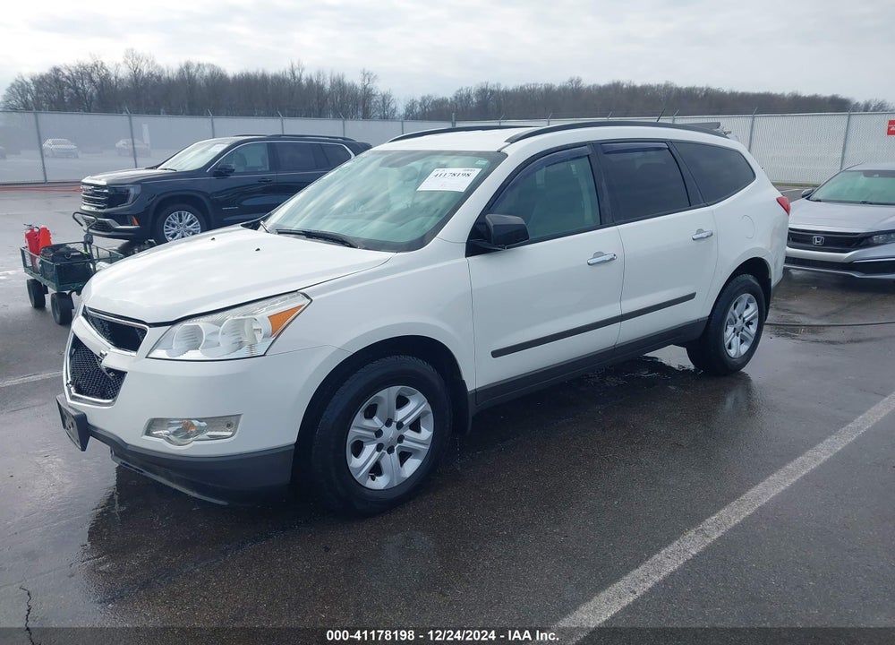 2012 CHEVROLET TRAVERSE LS VIN: 1GNKRFED8CJ359549