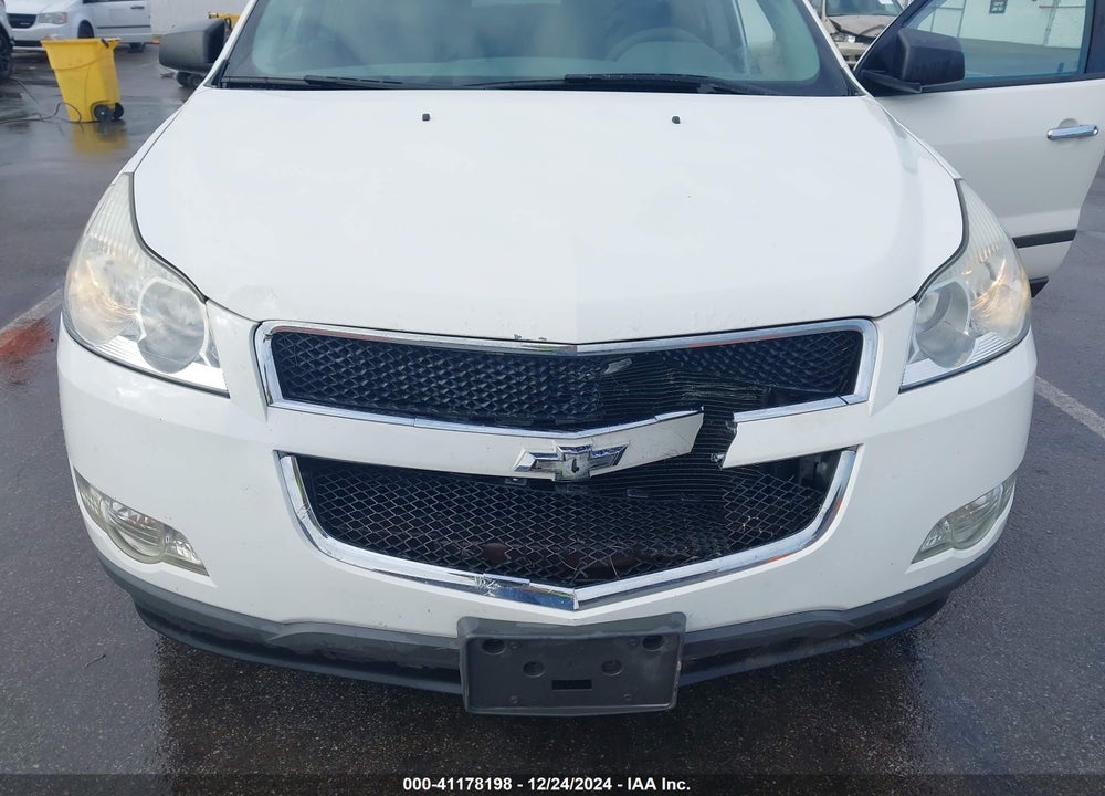 2012 CHEVROLET TRAVERSE LS VIN: 1GNKRFED8CJ359549