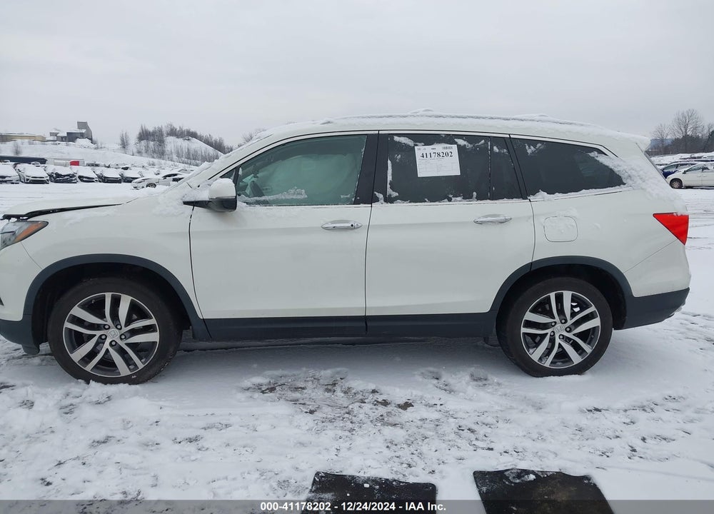2018 HONDA PILOT VIN: 5FNYF6H92JB053566