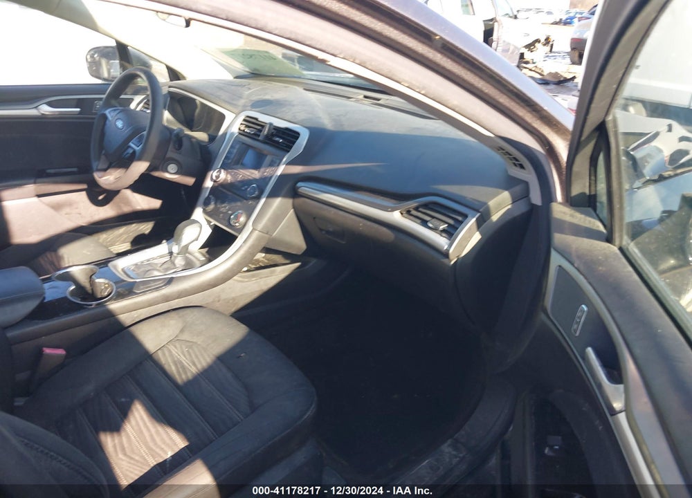 2016 FORD FUSION VIN: 1FA6P0H73G5116609