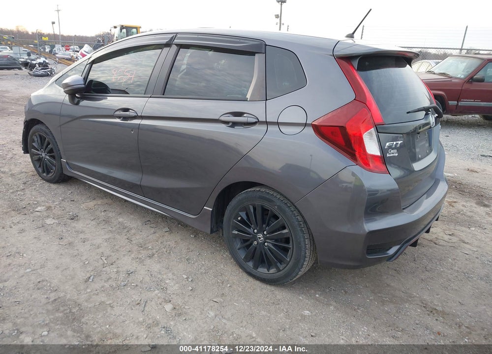 2018 HONDA FIT SPORT VIN: 3HGGK5H64JM706824