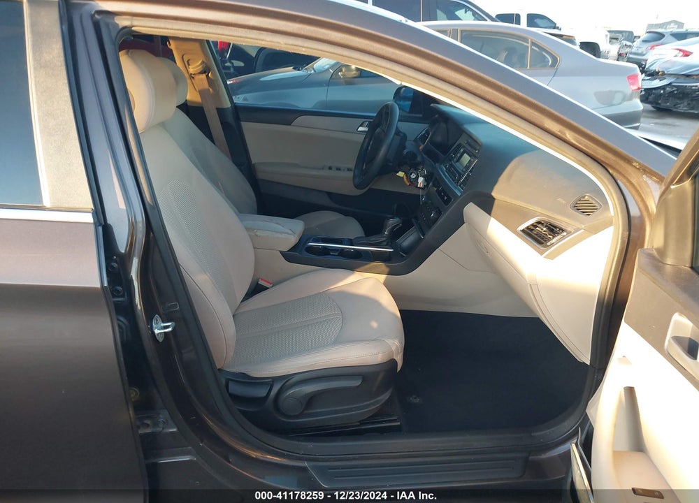 2015 HYUNDAI SONATA VIN: 5NPE24AF3FH122874