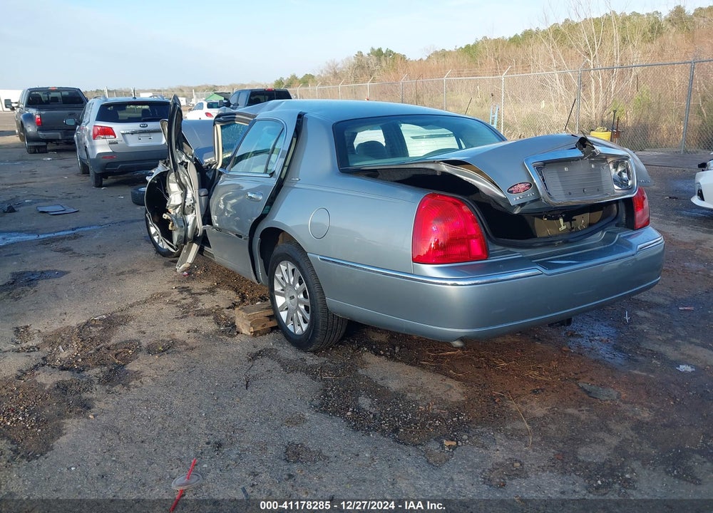 2006 LINCOLN TOWN CAR VIN: 1LNHM81V36Y632612