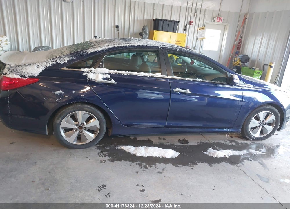 2014 HYUNDAI SONATA SE 2.0T VIN: 5NPEC4AB2EH842837