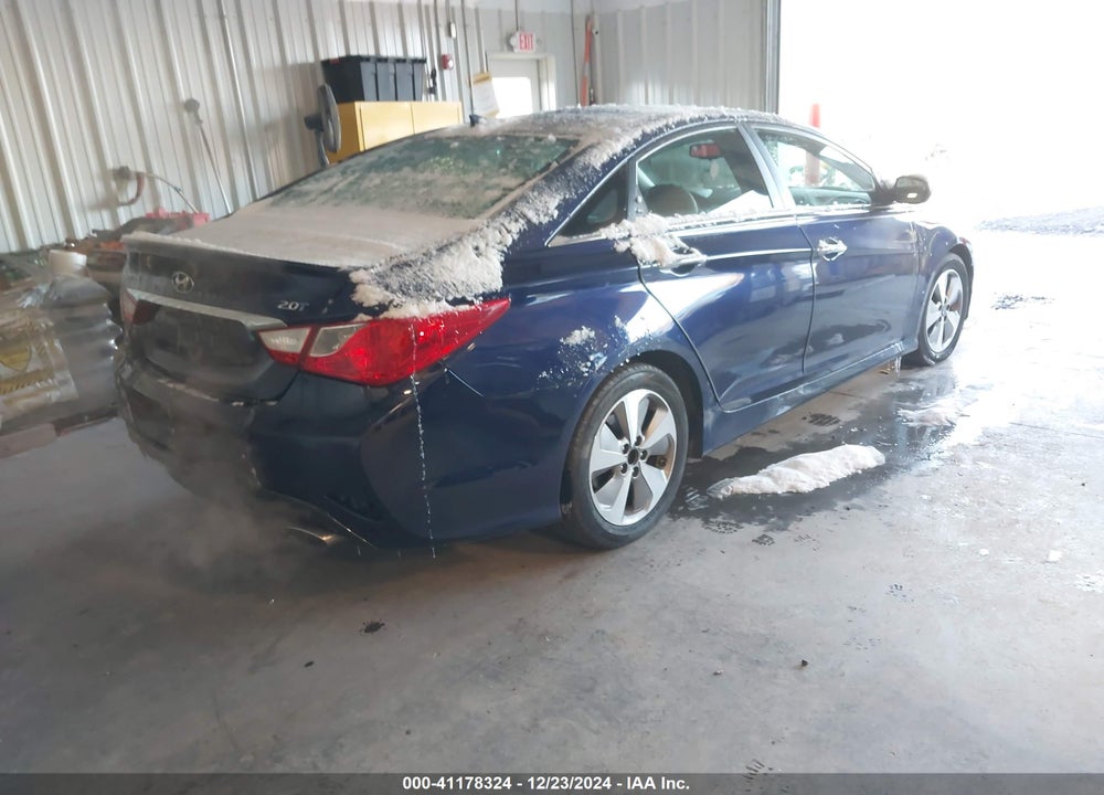 2014 HYUNDAI SONATA SE 2.0T VIN: 5NPEC4AB2EH842837