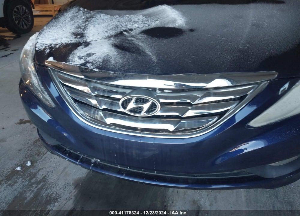 2014 HYUNDAI SONATA SE 2.0T VIN: 5NPEC4AB2EH842837