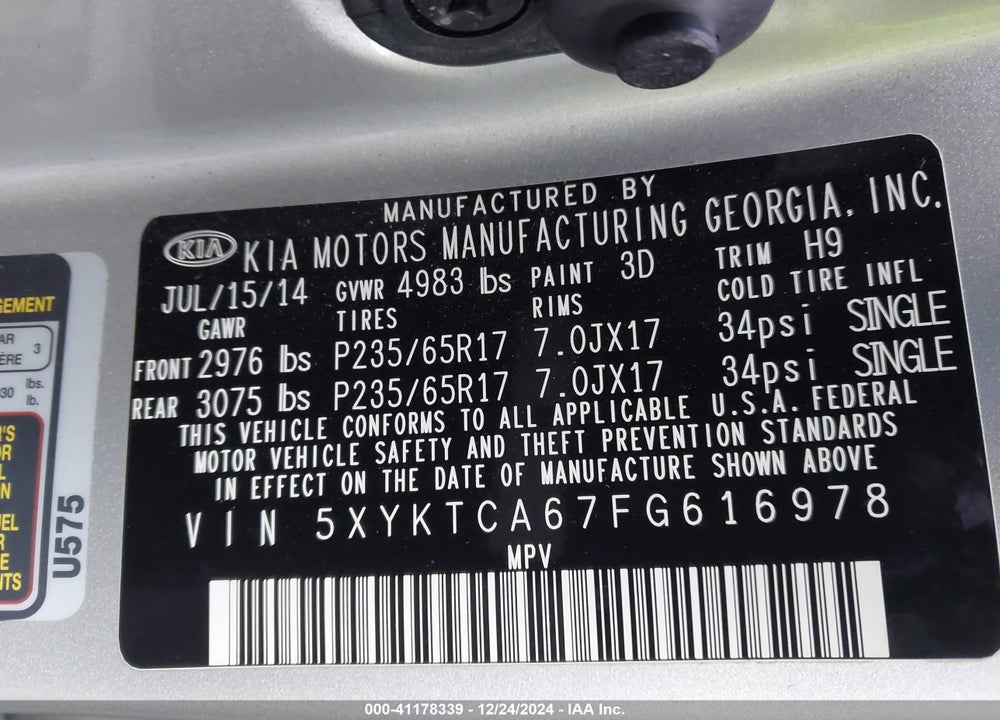 2015 KIA SORENTO LX VIN: 5XYKTCA67FG616978
