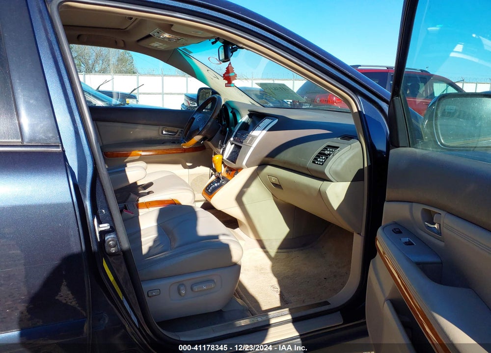2007 LEXUS RX 350 VIN: 2T2HK31U77C037591