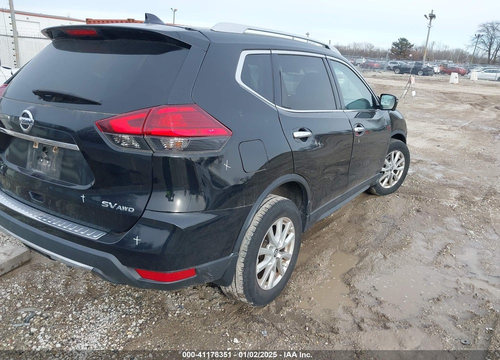 2017 NISSAN ROGUE SV VIN: 5N1AT2MV5HC744938