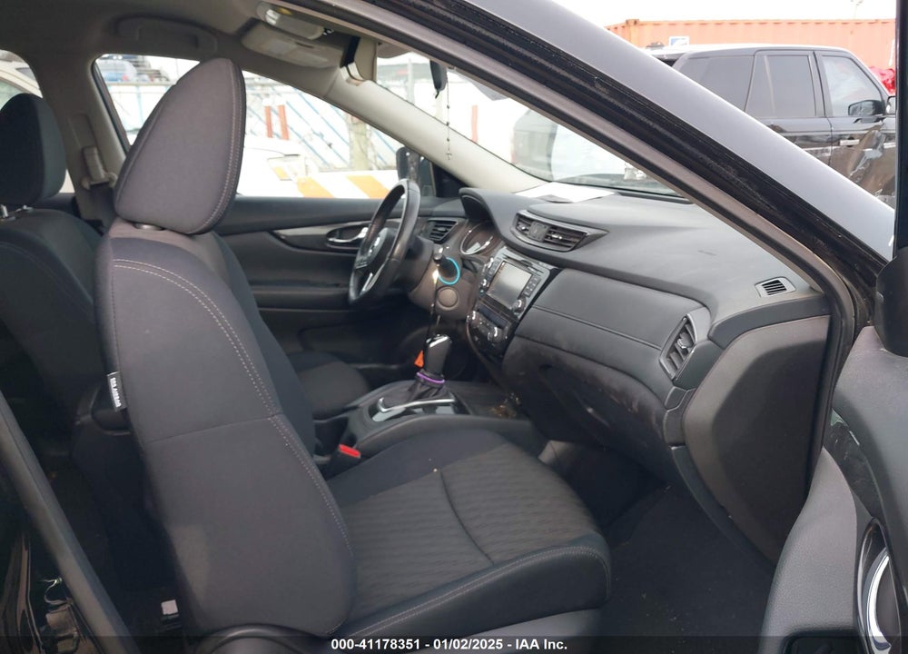 2017 NISSAN ROGUE SV VIN: 5N1AT2MV5HC744938