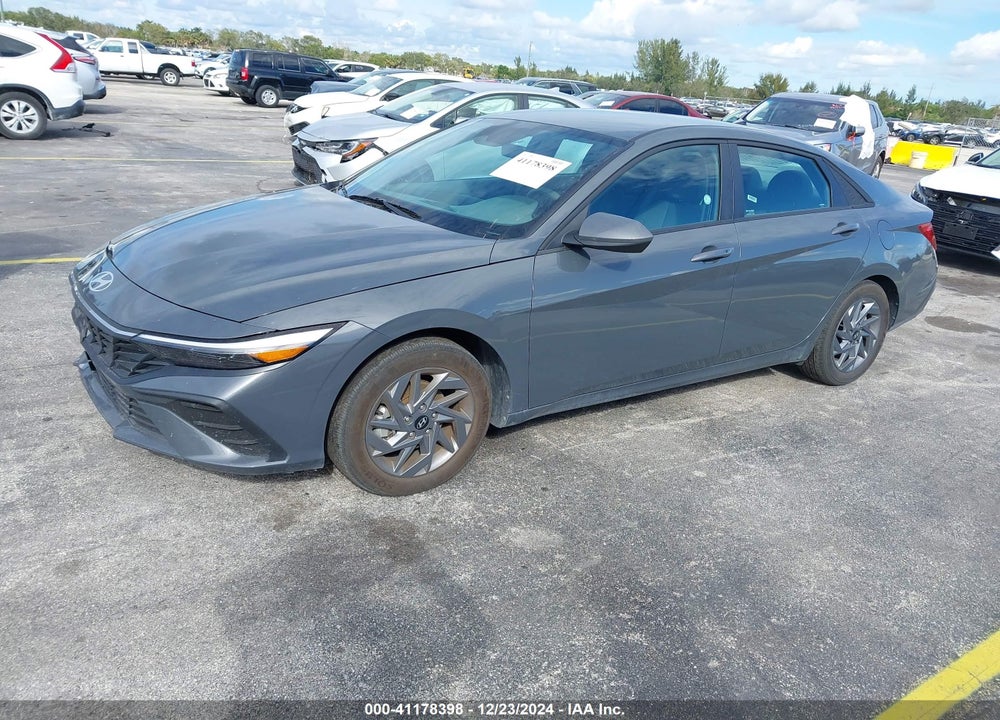 2024 HYUNDAI ELANTRA VIN: KMHLM4DG7RU664555