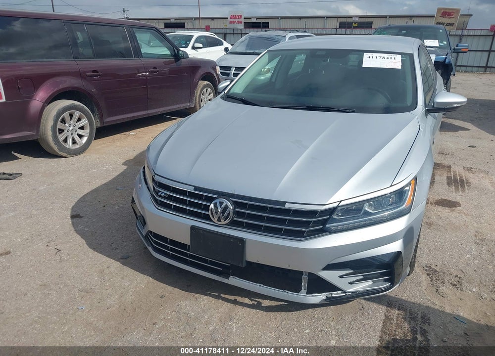 2018 VOLKSWAGEN PASSAT VIN: 1VWAA7A32JC049619
