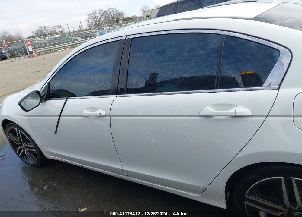 2010 HONDA ACCORD 2.4 EX-L VIN: 1HGCP2F82AA154594