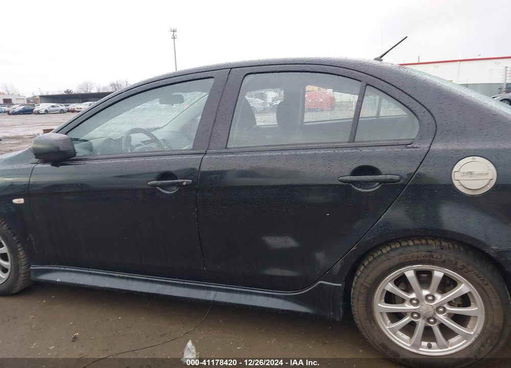 2011 MITSUBISHI LANCER ES VIN: JA32U2FU8BU001880