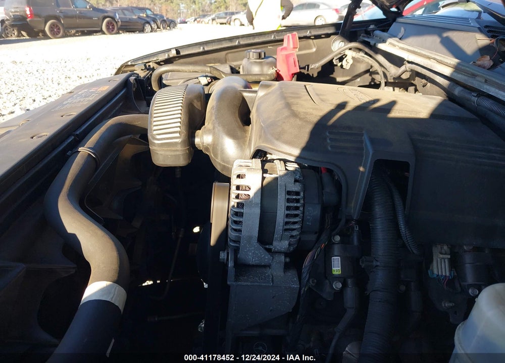2013 CHEVROLET SUBURBAN 1500 VIN: 1GNSCKE07DR335513