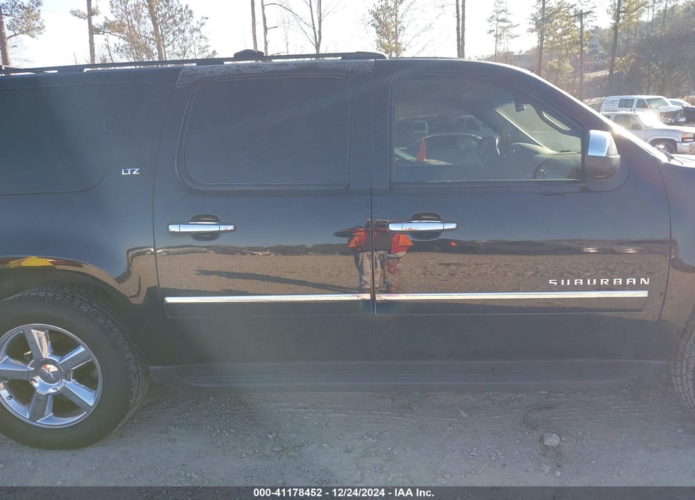 2013 CHEVROLET SUBURBAN 1500 VIN: 1GNSCKE07DR335513