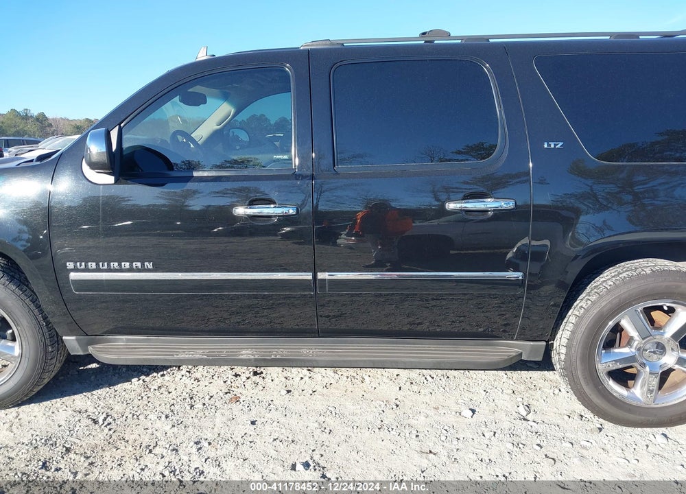 2013 CHEVROLET SUBURBAN 1500 VIN: 1GNSCKE07DR335513