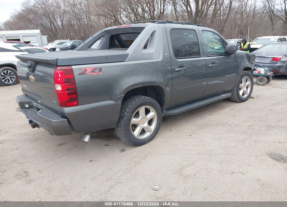 2011 CHEVROLET AVALANCHE 1500 LT1 VIN: 3GNTKFE39BG108023