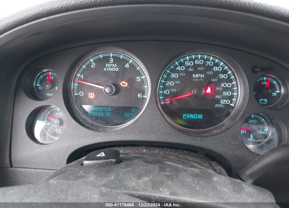 2011 CHEVROLET AVALANCHE 1500 LT1 VIN: 3GNTKFE39BG108023