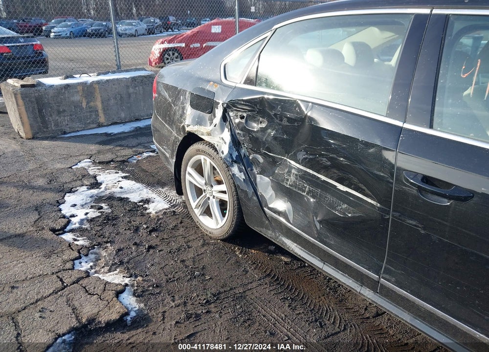 2015 VOLKSWAGEN PASSAT 2.0L TDI SEL PREMIUM VIN: 1VWCV7A33FC016780
