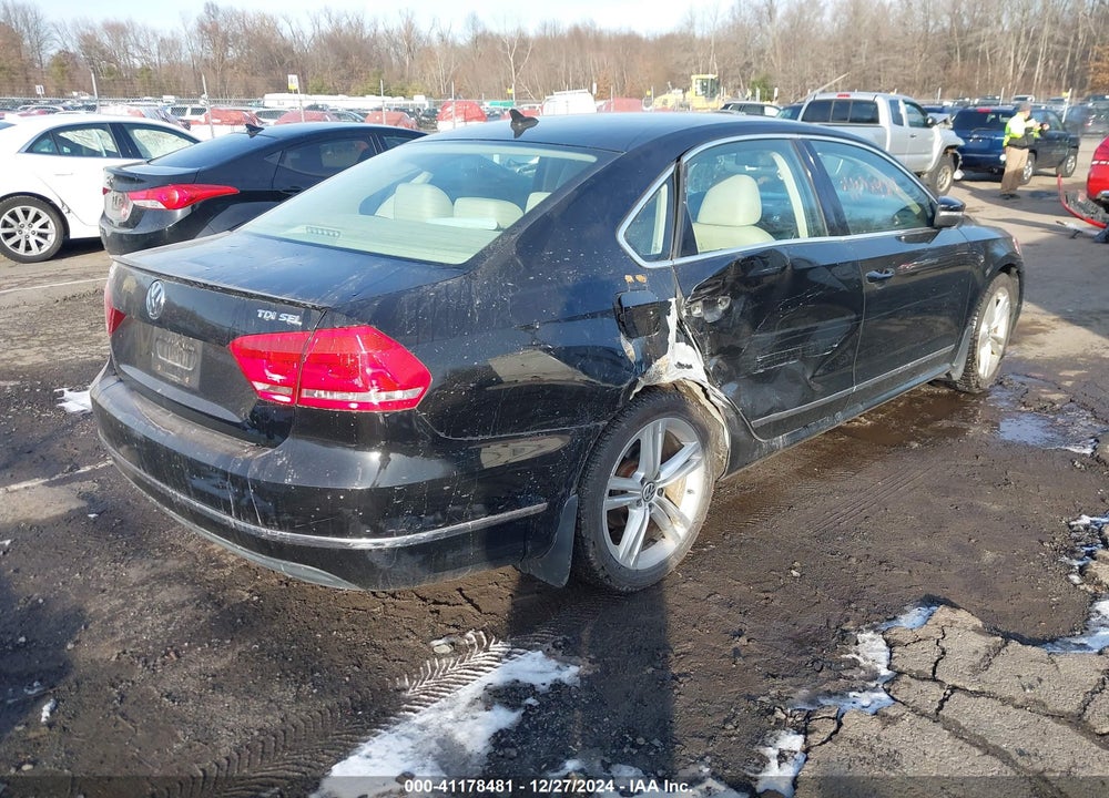 2015 VOLKSWAGEN PASSAT 2.0L TDI SEL PREMIUM VIN: 1VWCV7A33FC016780