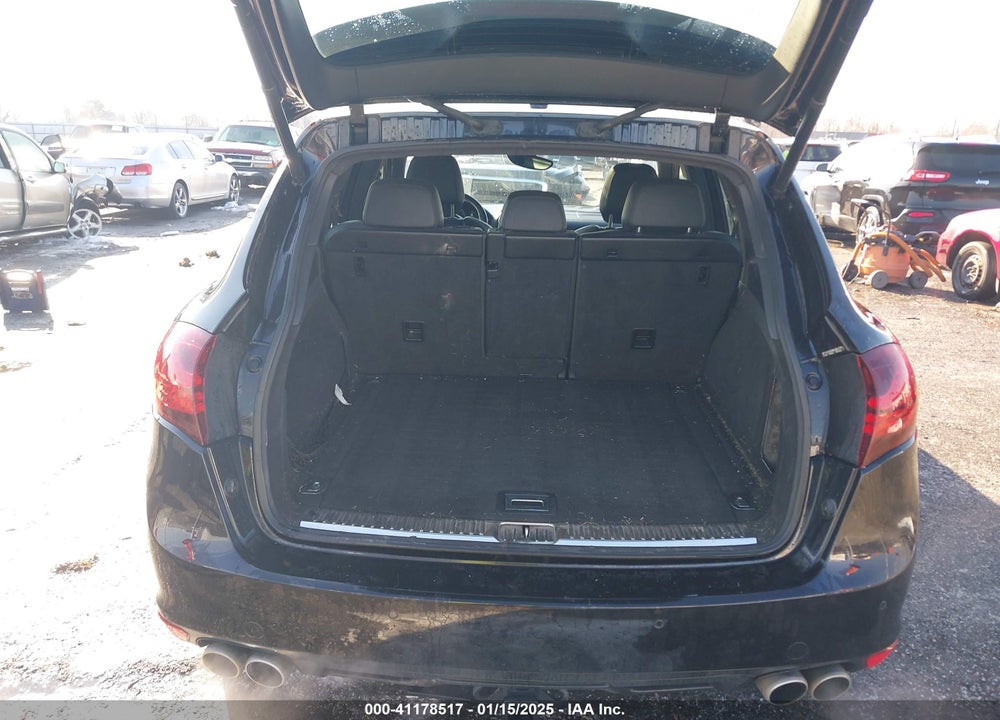 2011 PORSCHE CAYENNE VIN: WP1AC2A24BLA81270