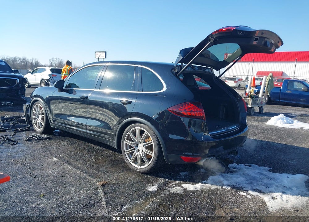 2011 PORSCHE CAYENNE VIN: WP1AC2A24BLA81270