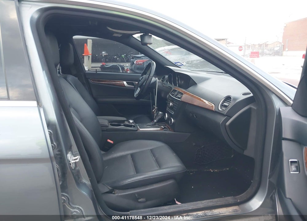 2012 MERCEDES-BENZ C 250 VIN: WDDGF4HB3CR203061