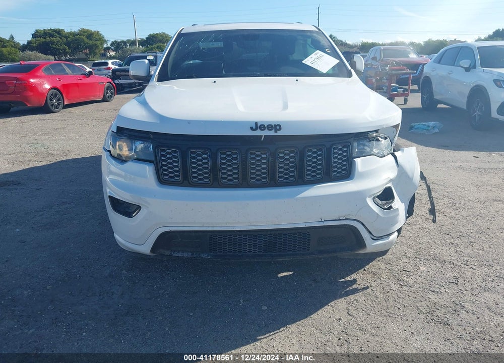 2017 JEEP GRAND CHEROKEE VIN: 1C4RJEAG2HC823049