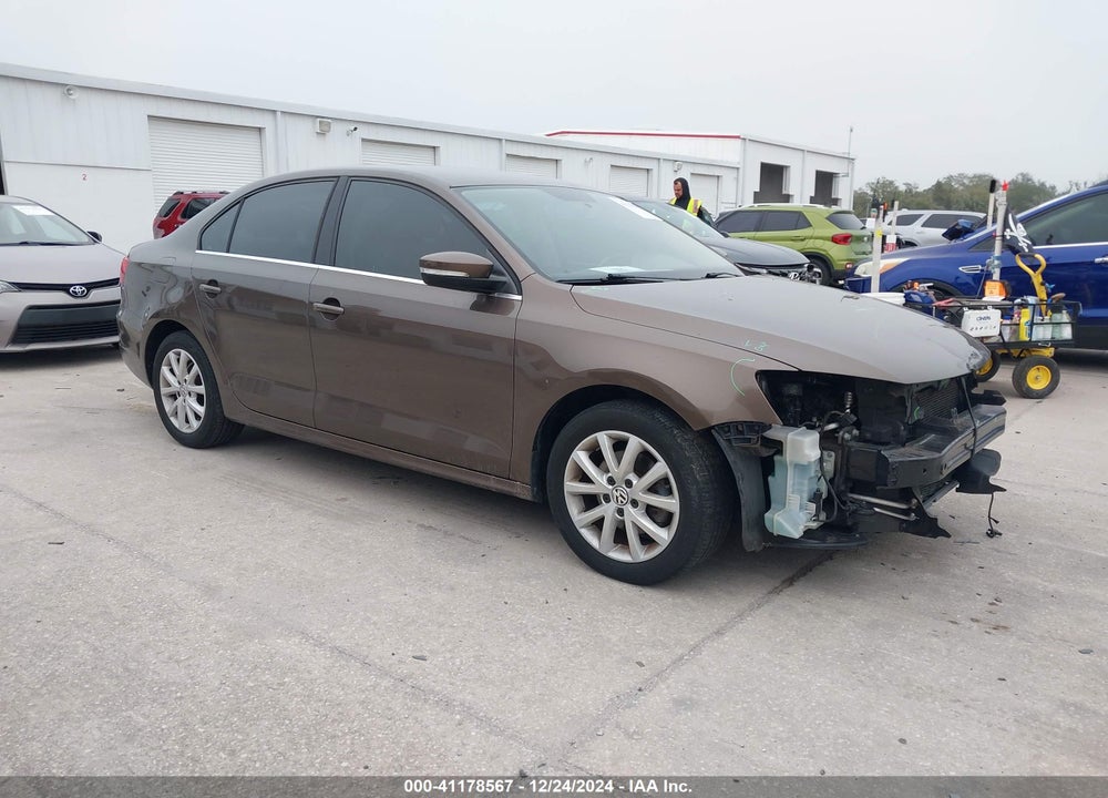 2014 VOLKSWAGEN JETTA 1.8T SE VIN: 3VWD07AJ6EM330745