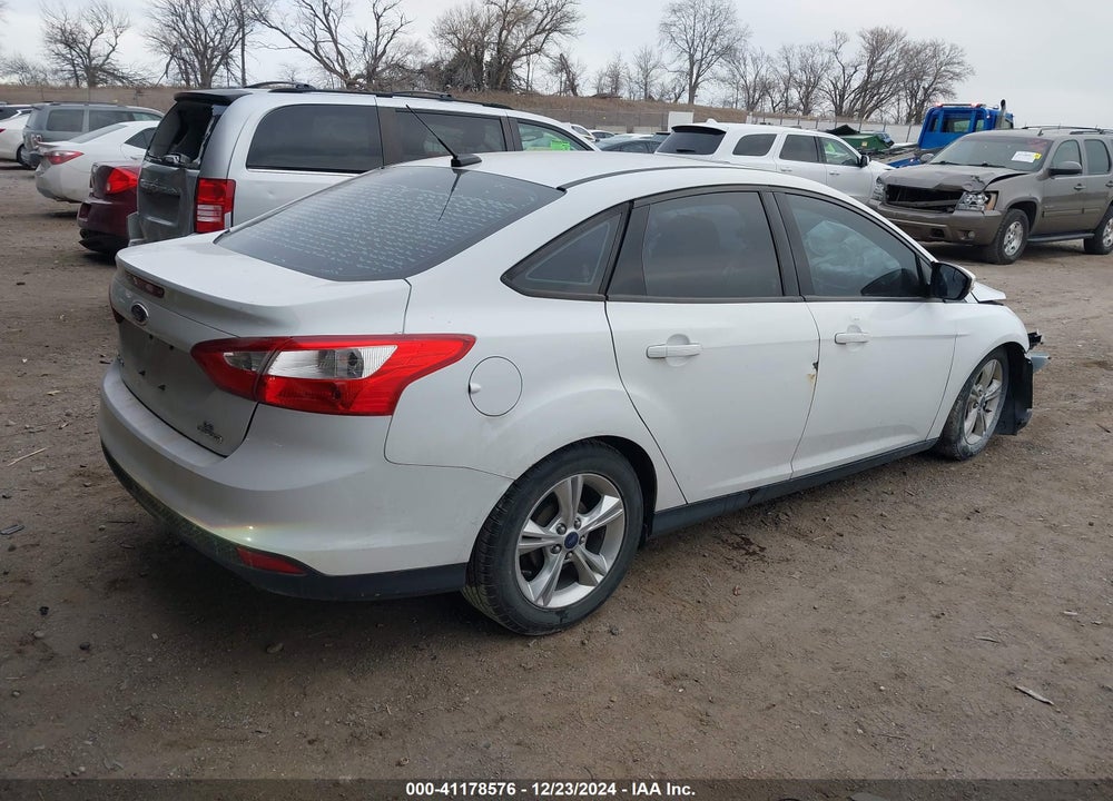 2014 FORD FOCUS SE VIN: 1FADP3F26EL317574