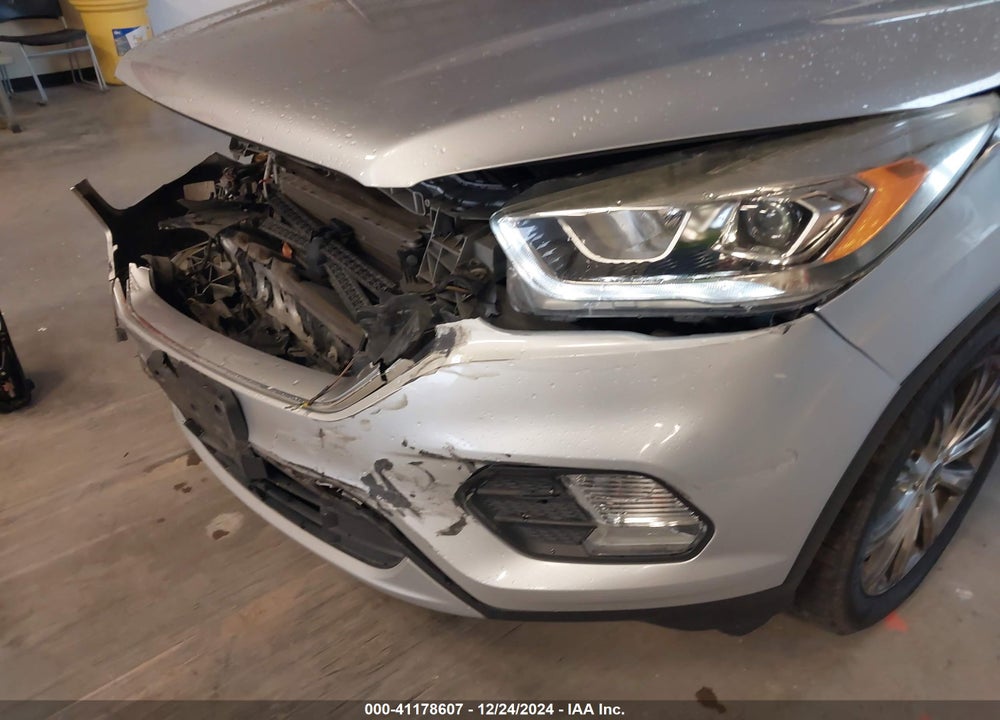 2017 FORD ESCAPE VIN: 1FMCU0JD4HUD75912