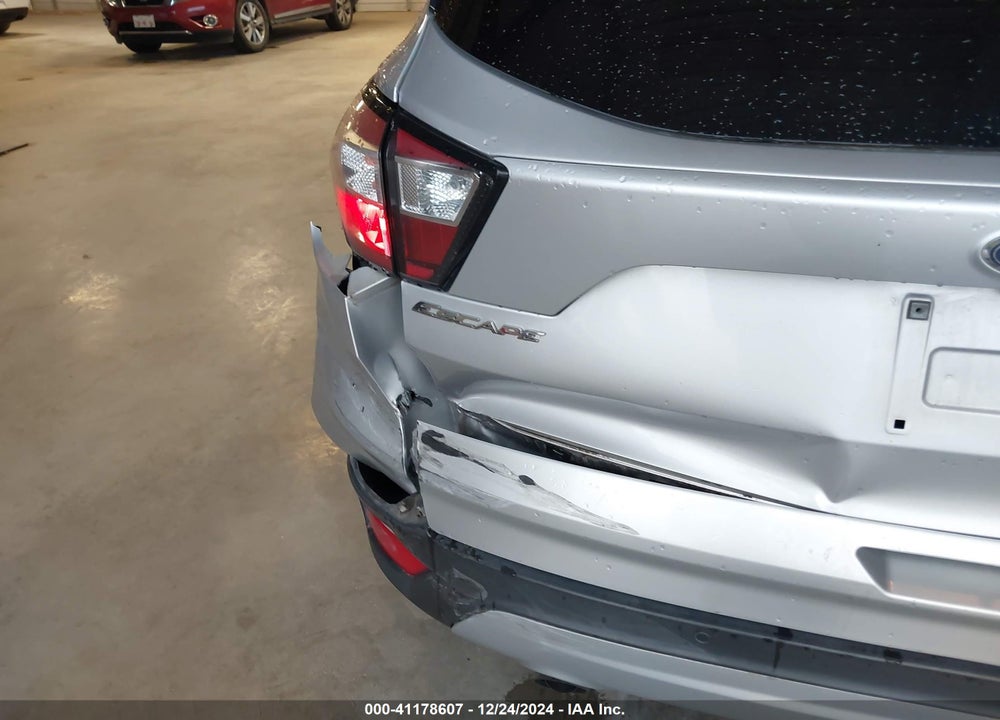 2017 FORD ESCAPE VIN: 1FMCU0JD4HUD75912