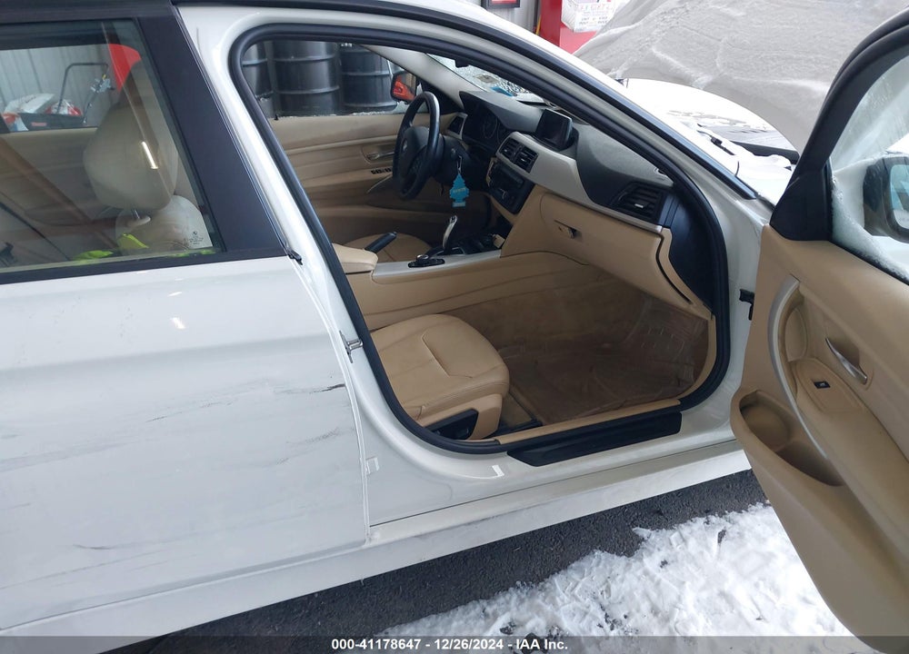 2014 BMW 320I XDRIVE VIN: WBA3C3C5XEF984207