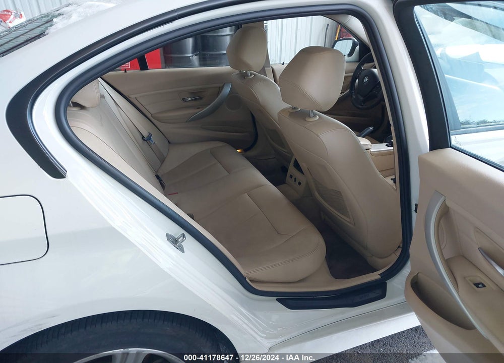 2014 BMW 320I XDRIVE VIN: WBA3C3C5XEF984207