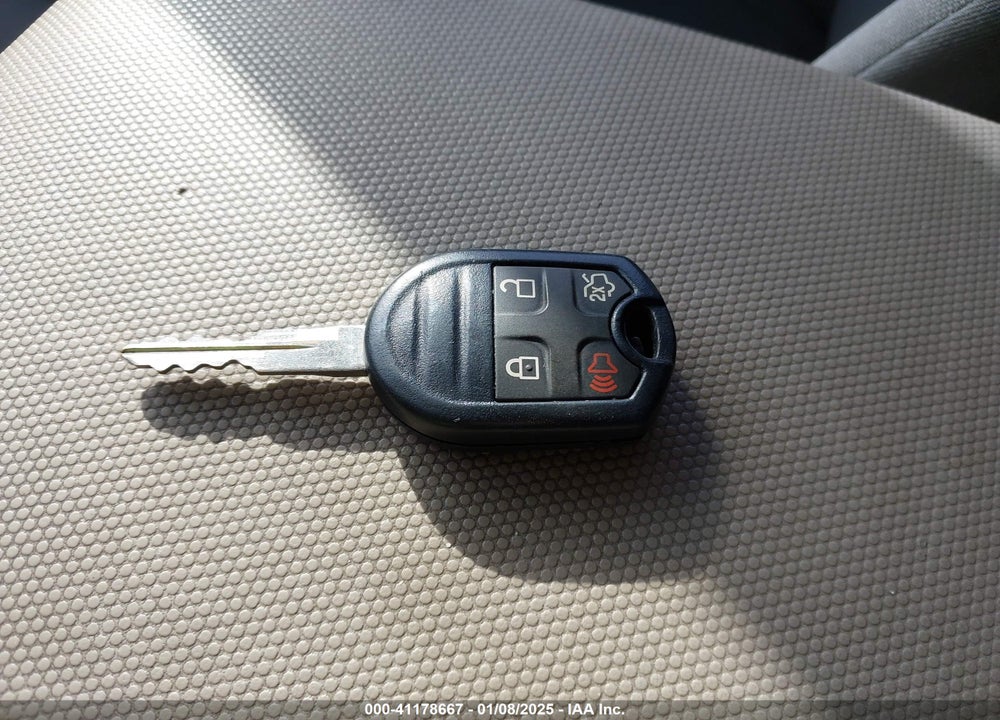 2012 FORD ESCAPE XLS VIN: 1FMCU0C79CKC27637