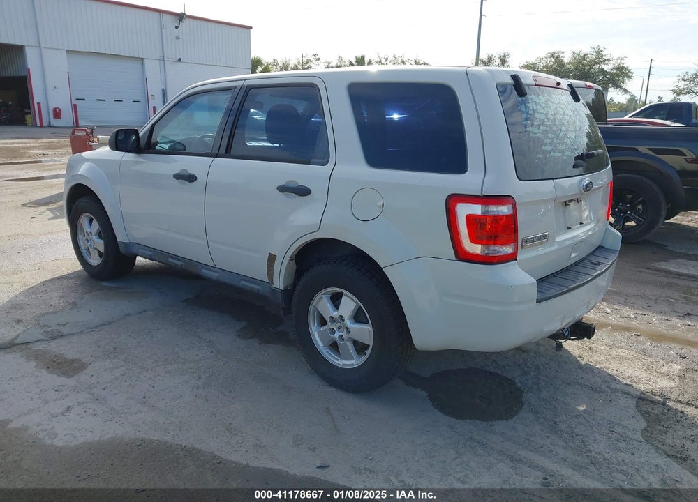 2012 FORD ESCAPE XLS VIN: 1FMCU0C79CKC27637