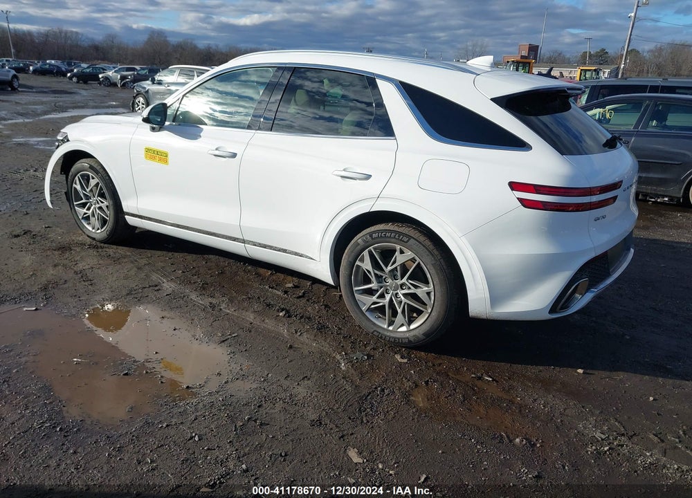 2022 GENESIS GV70 2.5T AWD VIN: KMUMADTB8NU064495