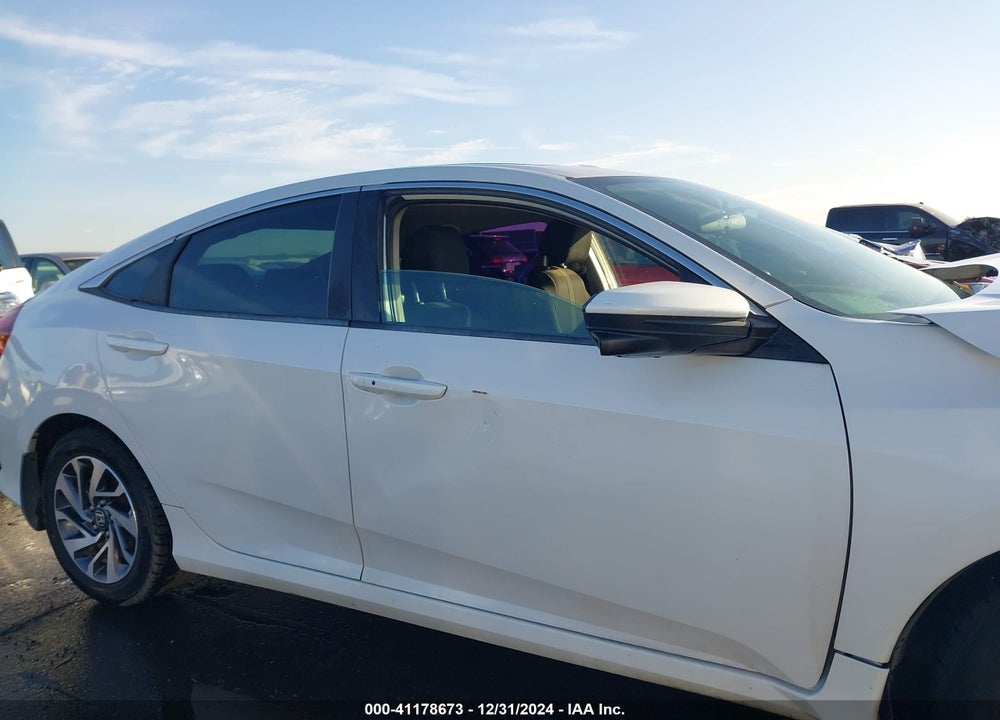 2018 HONDA CIVIC VIN: 2HGFC2F71JH575305