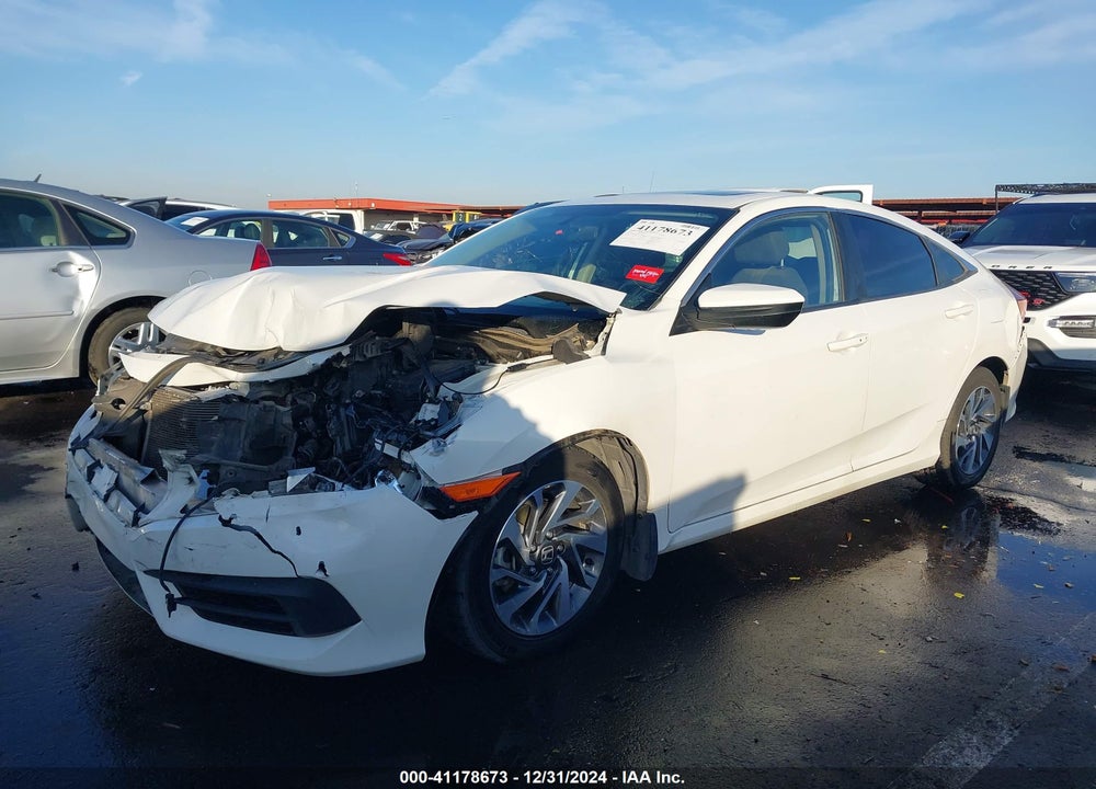 2018 HONDA CIVIC VIN: 2HGFC2F71JH575305