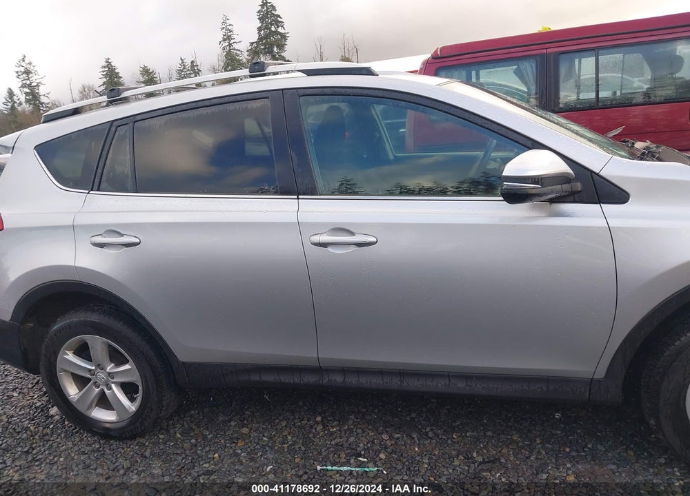 2013 TOYOTA RAV4 XLE VIN: 2T3RFREV9DW018819