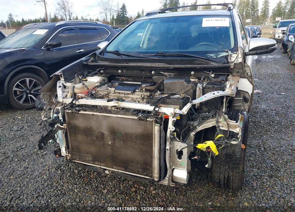 2013 TOYOTA RAV4 XLE VIN: 2T3RFREV9DW018819