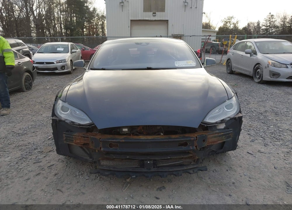 2016 TESLA MODEL S VIN: 5YJSA1E26GF122380