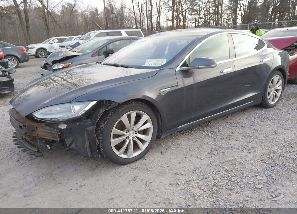 2016 TESLA MODEL S VIN: 5YJSA1E26GF122380