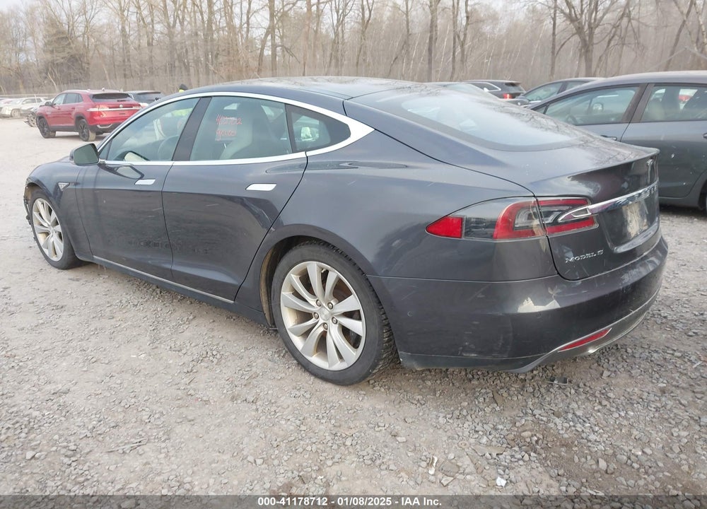 2016 TESLA MODEL S VIN: 5YJSA1E26GF122380