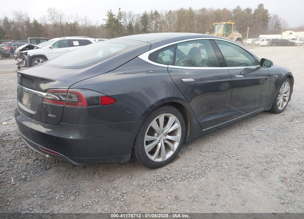 2016 TESLA MODEL S VIN: 5YJSA1E26GF122380