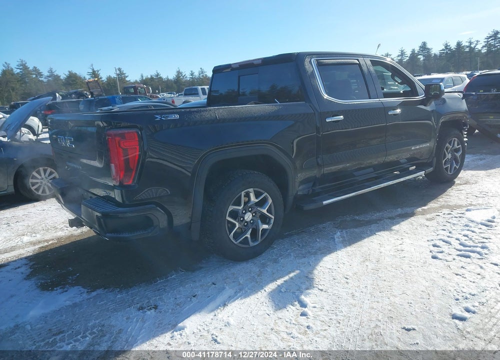 2022 GMC SIERRA 1500 4WD SHORT BOX SLT VIN: 3GTUUDED0NG622402