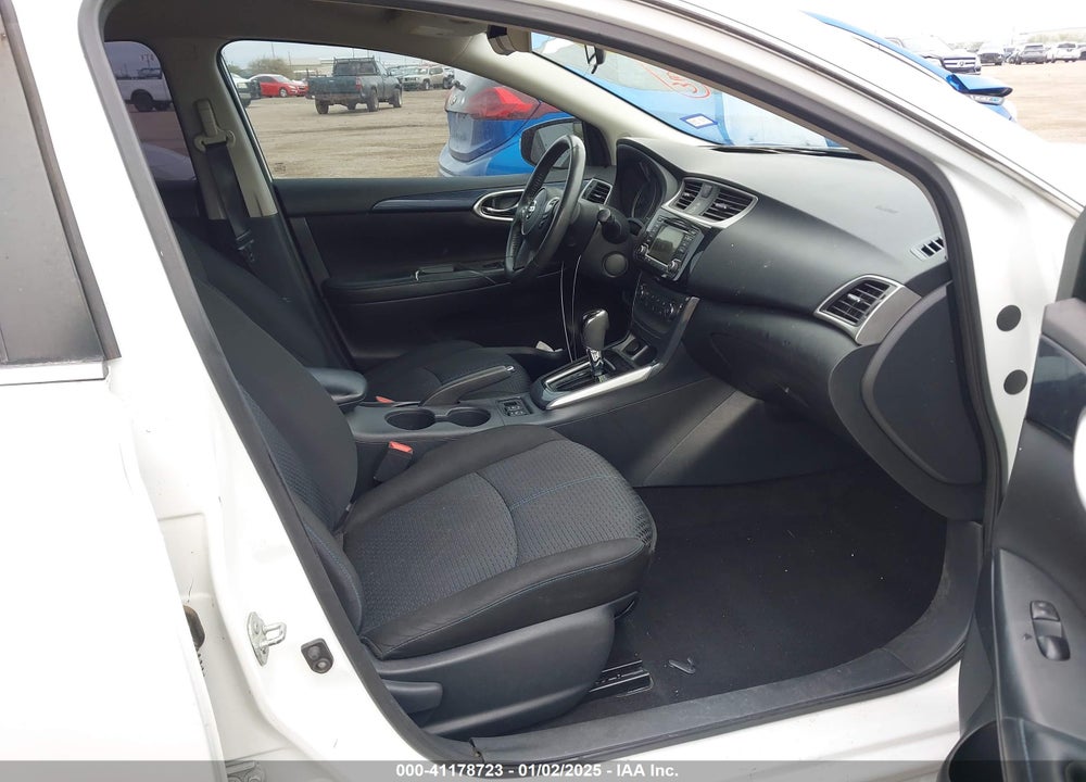 2016 NISSAN SENTRA SR VIN: 3N1AB7AP2GY274581