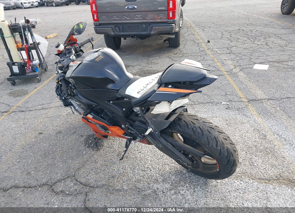 2020 YAMAHA YZFR6 C VIN: JYARJ28Y8LA002700